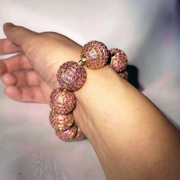 Chunky Red gem encrusted Eternity gold ball stretchy bracelet - Picture 3 of 5